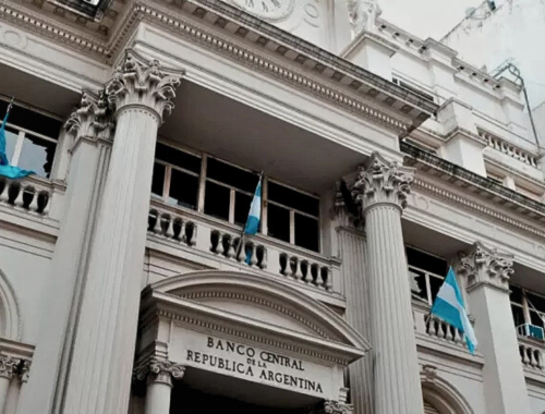 Lee más sobre el artículo El BCRA flexibiliza el cálculo de encajes para dar alivio a los bancos